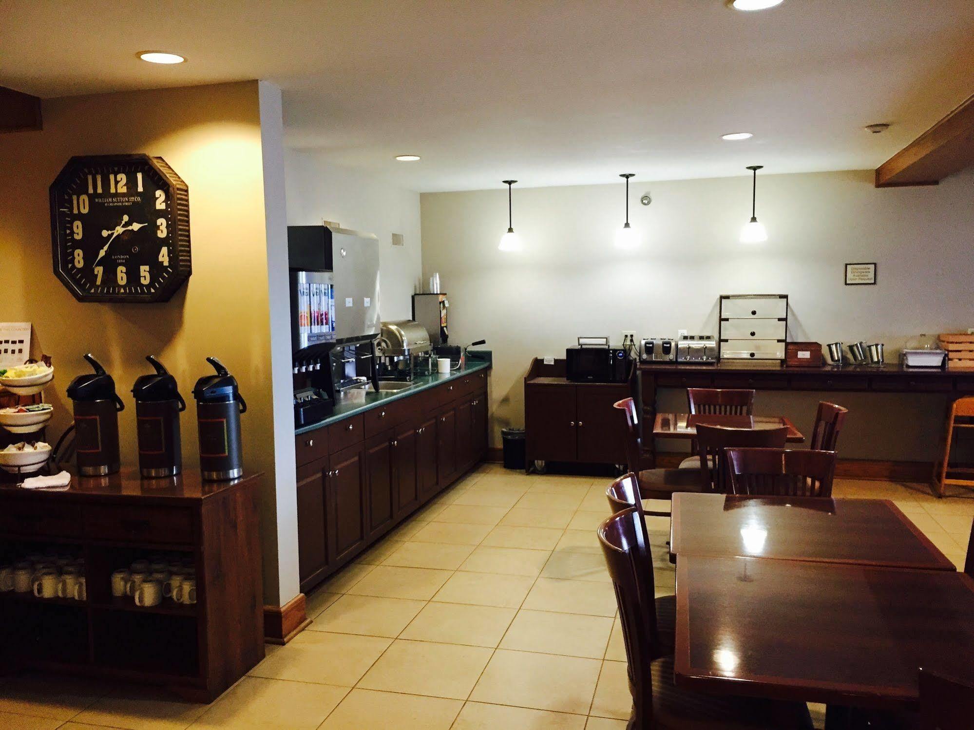 Country Inn & Suites By Radisson, Winnipeg, Mb Екстериор снимка